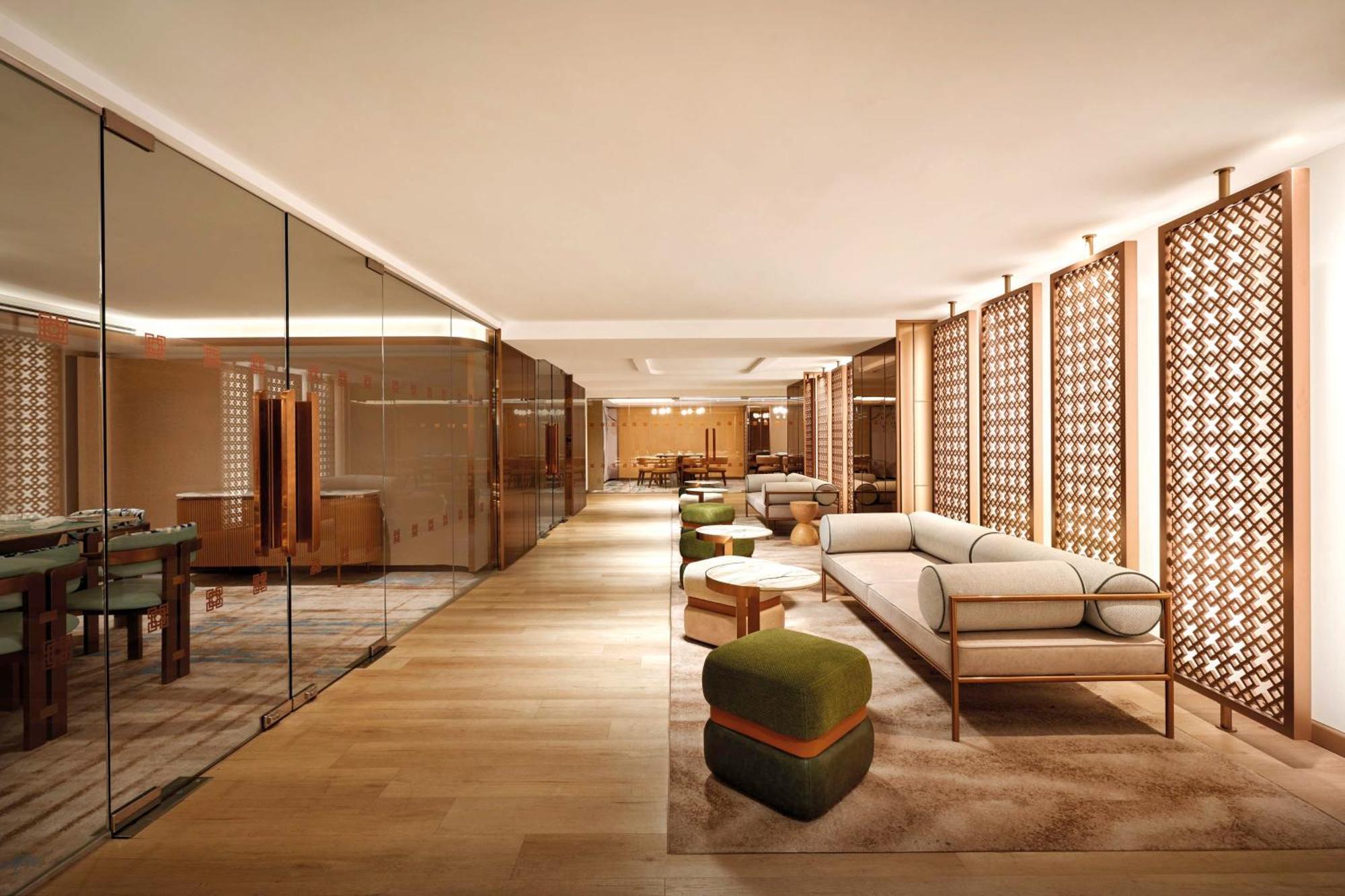 Hilton Petaling Jaya Hotel Buitenkant foto The interior of the lounge
